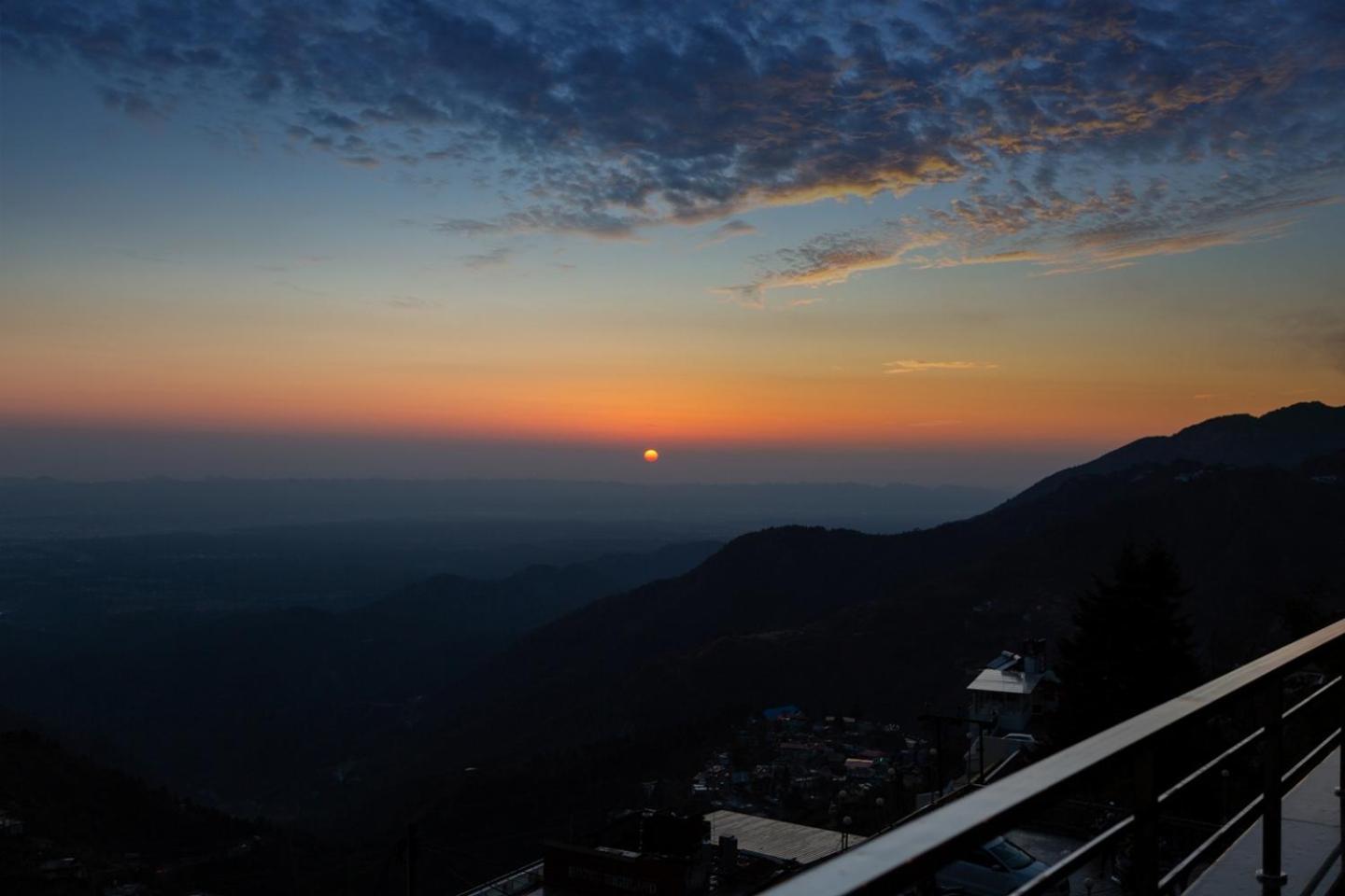 Hotel Park Royale Inn Mussoorie Bagian luar foto